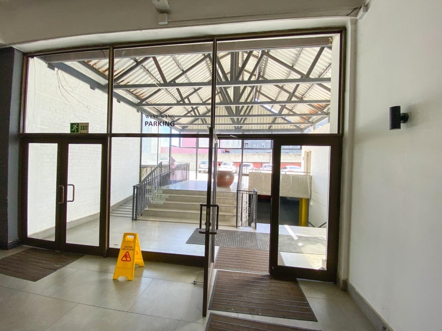 To Let commercial Property for Rent in Woodstock Western Cape